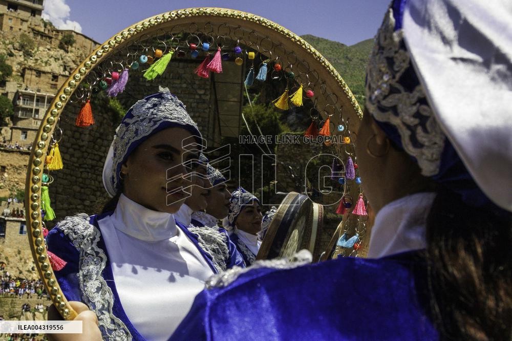 Kurdish Women Celebrate Hezar-Daf Festival - Iran
