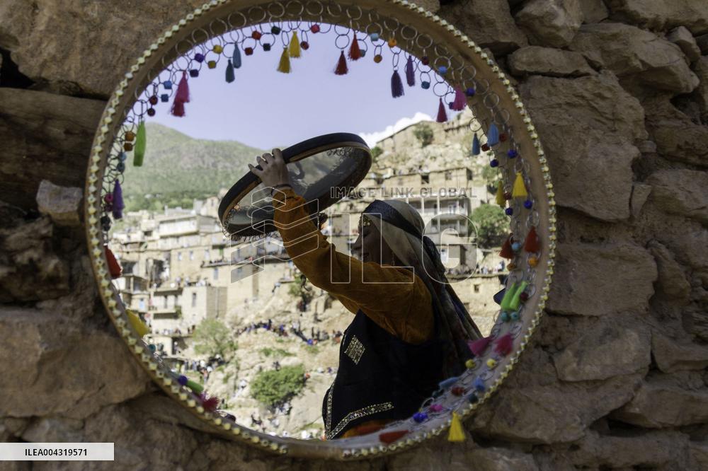 Kurdish Women Celebrate Hezar-Daf Festival - Iran