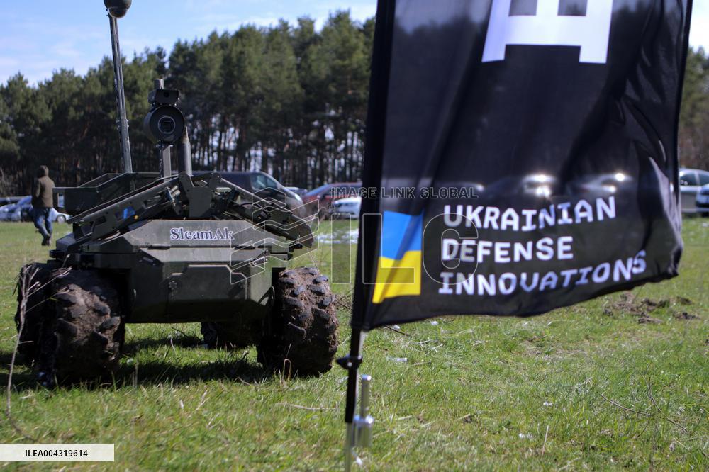 Large-scale trials of ground-based robots by Brave1 Cluster in Kyiv regionLarge-scale trials of ground-based robots by Brave1 Cl