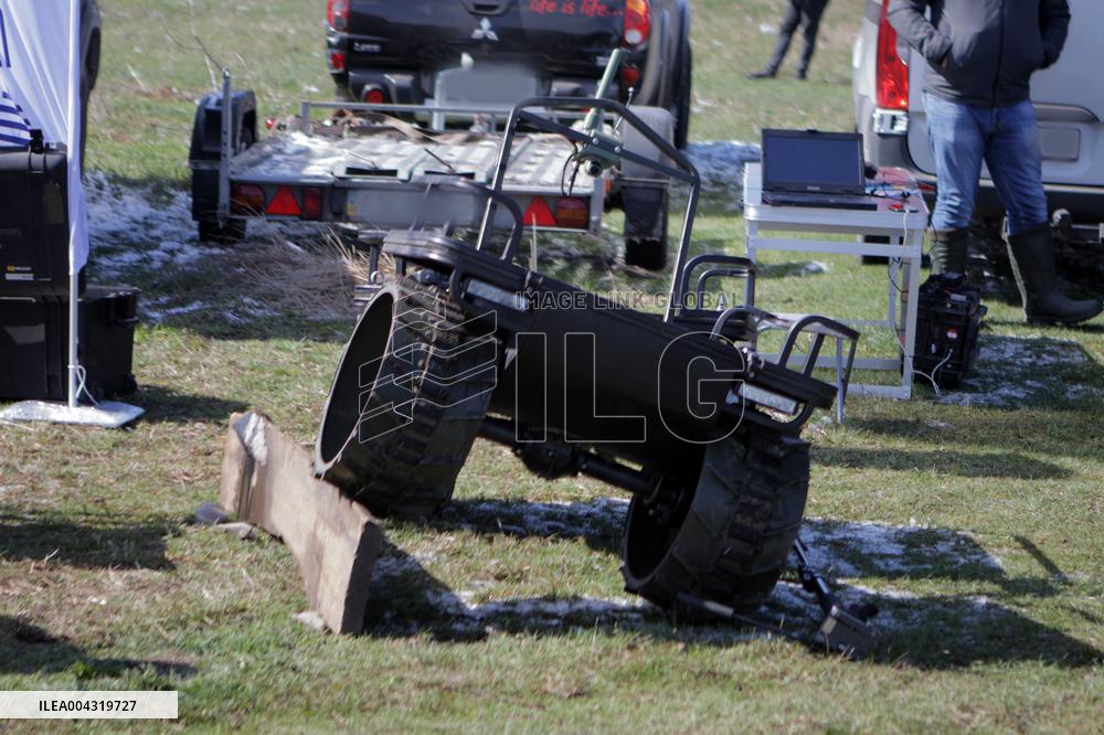 Large-scale trials of ground-based robots by Brave1 Cluster in Kyiv regionLarge-scale trials of ground-based robots by Brave1 Cl
