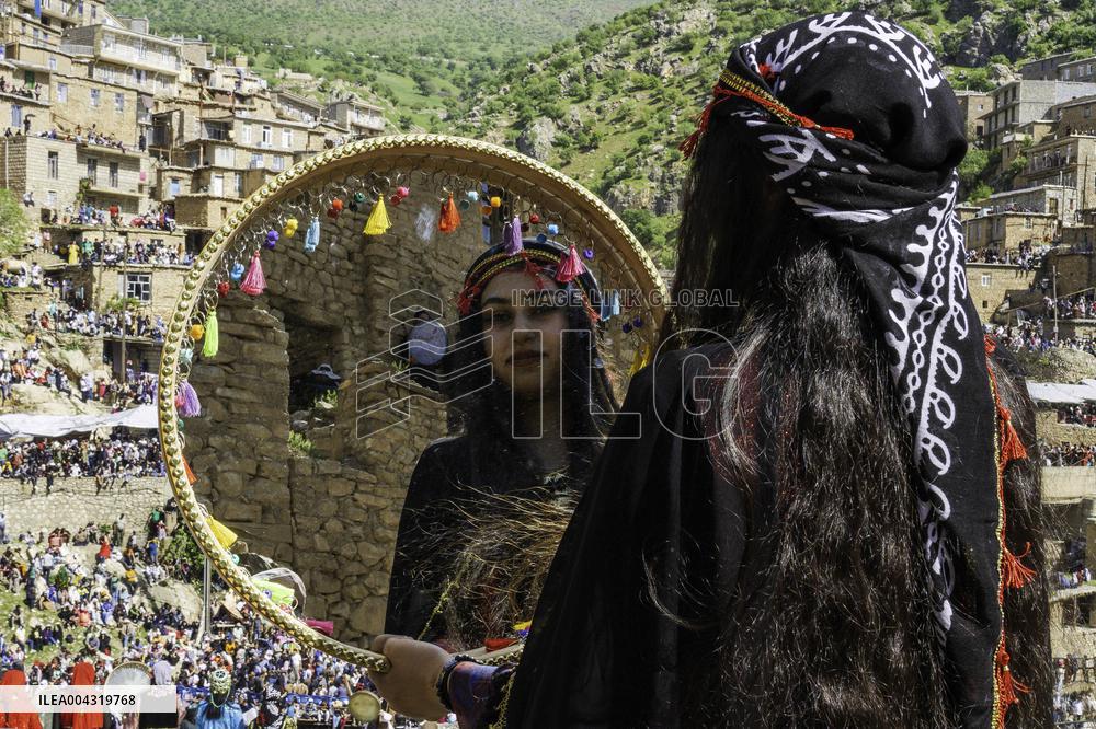 Kurdish Women Celebrate Hezar-Daf Festival - Iran