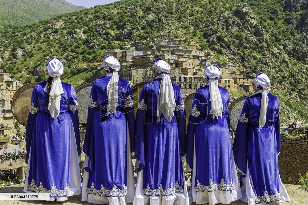 Kurdish Women Celebrate Hezar-Daf Festival - Iran