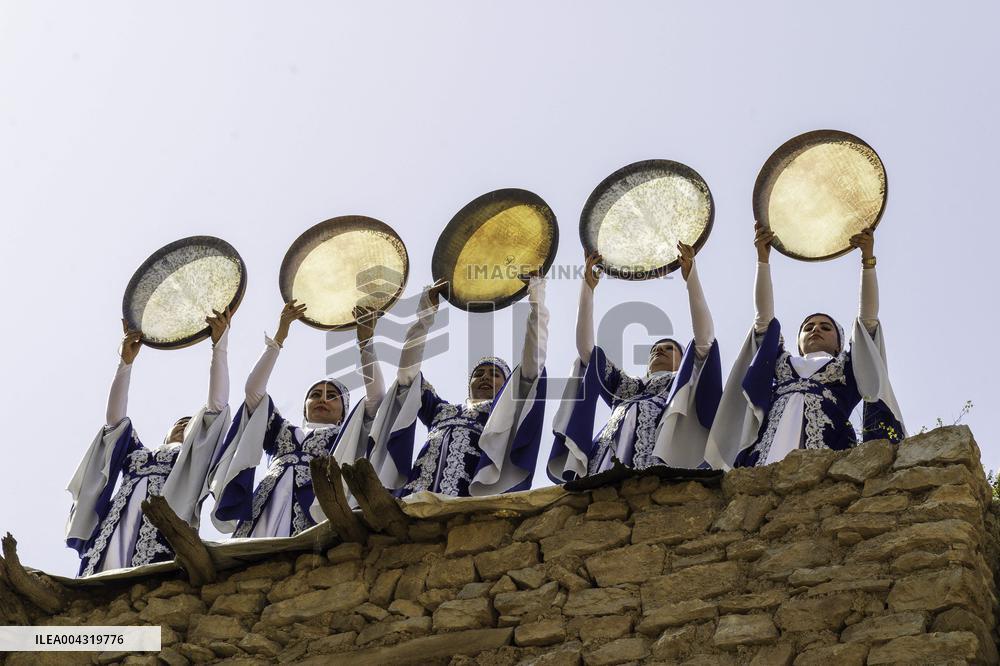 Kurdish Women Celebrate Hezar-Daf Festival - Iran