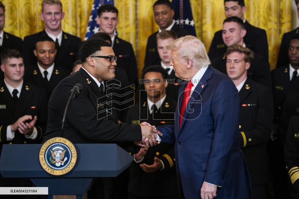 Donald Trump welcomes the Navy Midshipmen - Washington