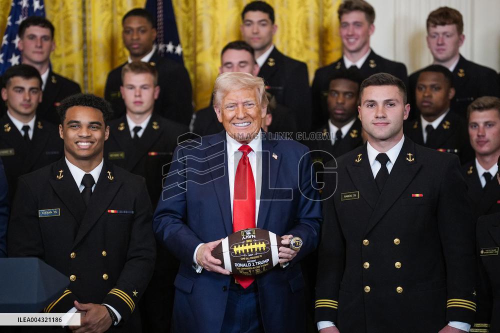 Donald Trump welcomes the Navy Midshipmen - Washington