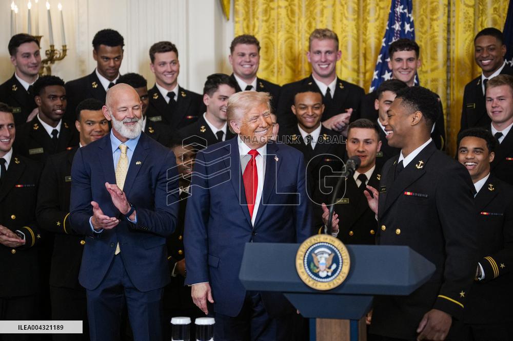 Donald Trump welcomes the Navy Midshipmen - Washington