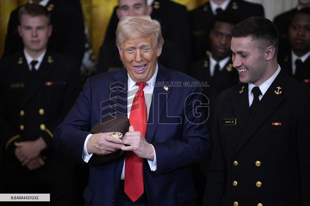 Donald Trump welcomes the Navy Midshipmen - Washington