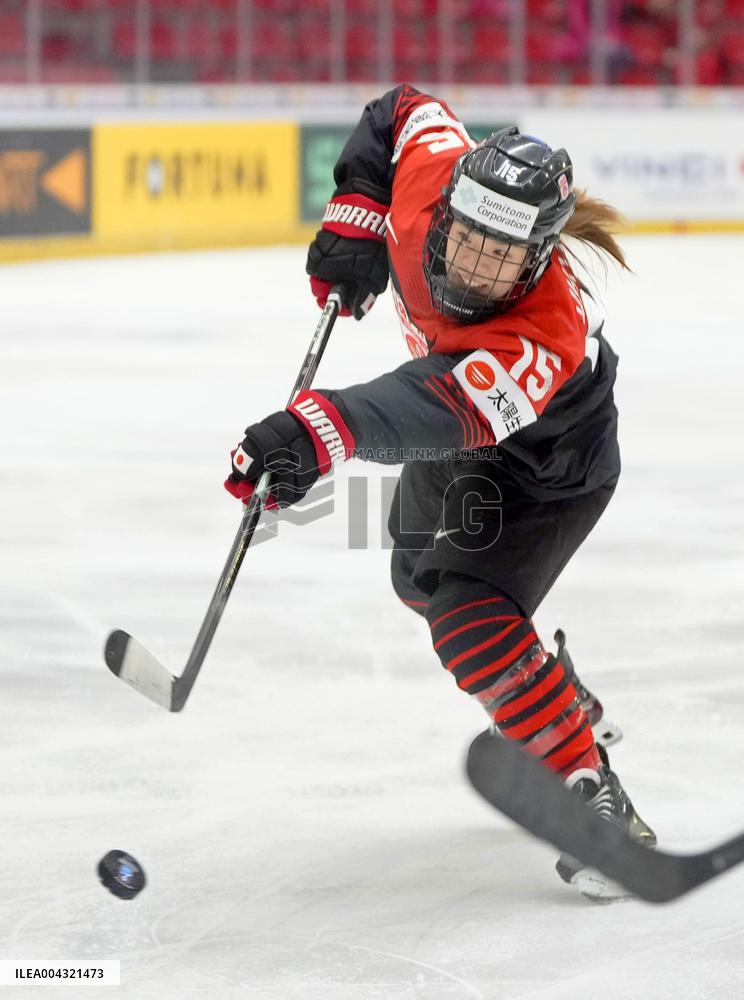 Ice hockey: Women's world championship