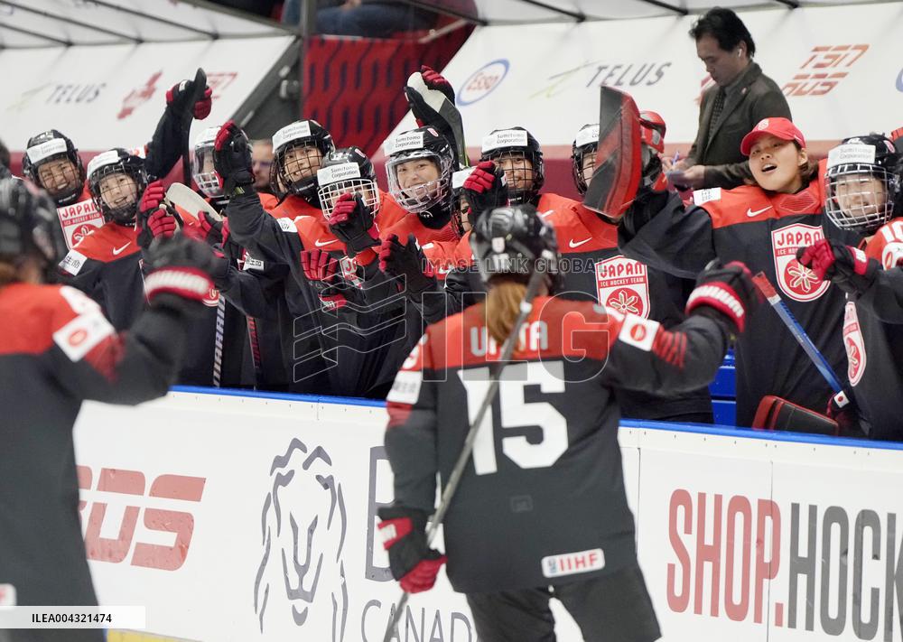 Ice hockey: Women's world championship