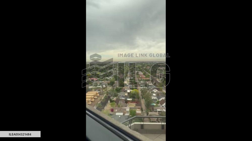 US: Gusty Winds and Blowing Dust Hit Maricopa, AZ