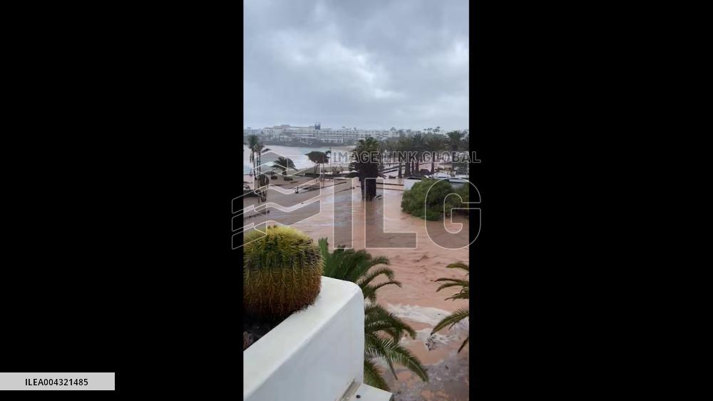 Spain: Flooding Hits Lanzarote Island After Heavy Rainfall 3