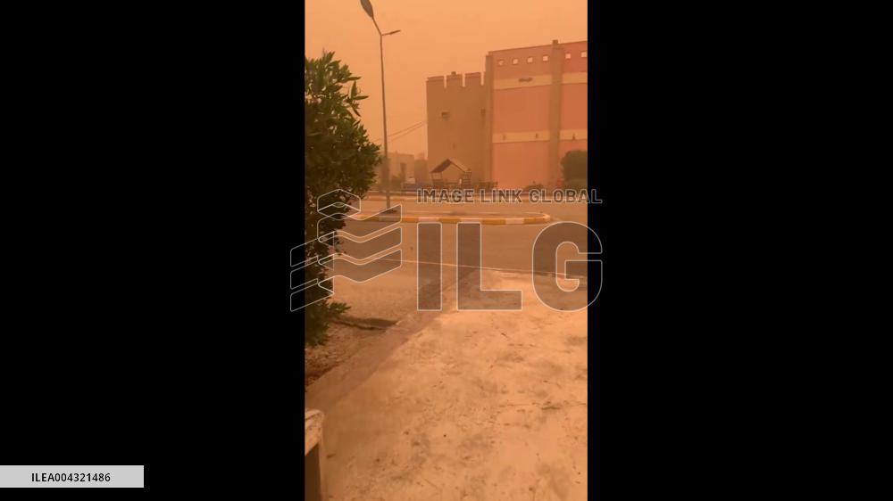 Iraq: Sandstorm Causes Orange Skies, Thousands of Respiratory Crisis
