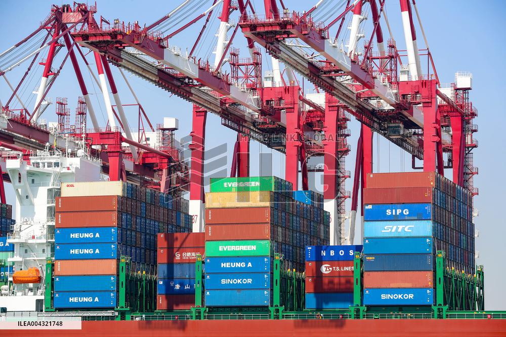 Qingdao Free Trade Zone Container Trade