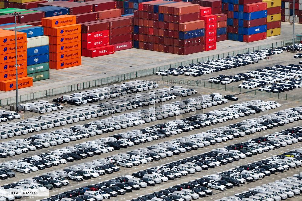 US Tariffs on Goods From China at 245%