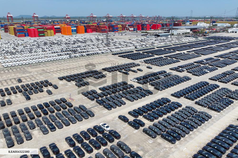 US Tariffs on Goods From China at 245%