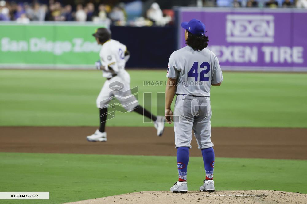 Baseball: Cubs vs. Padres