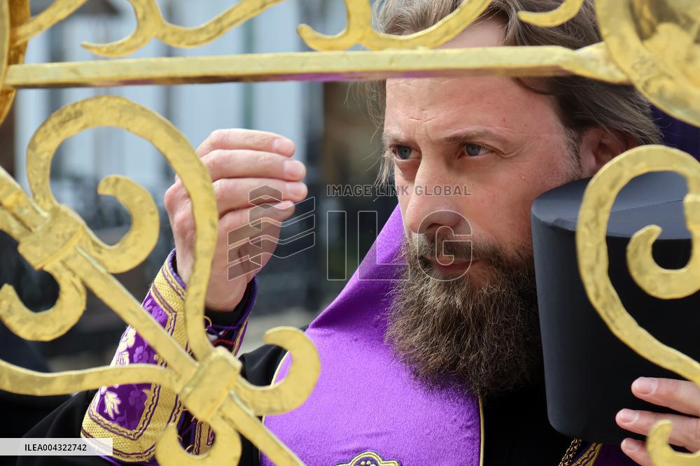 Blessing and installation of cross at Trinity Gate Church in Kyiv