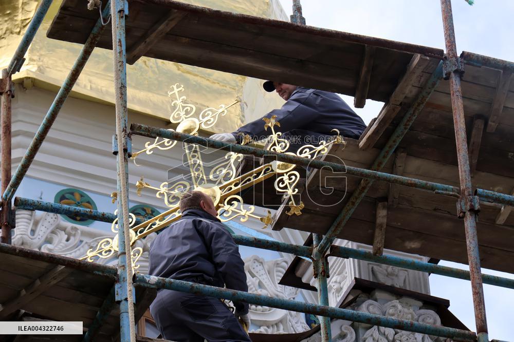 Blessing and installation of cross at Trinity Gate Church in Kyiv