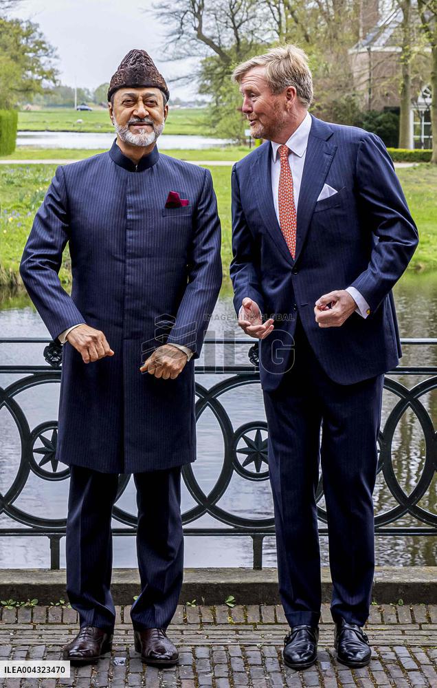 Dutch Royals at Government Lunch for Sultan of Oman - Netherlands