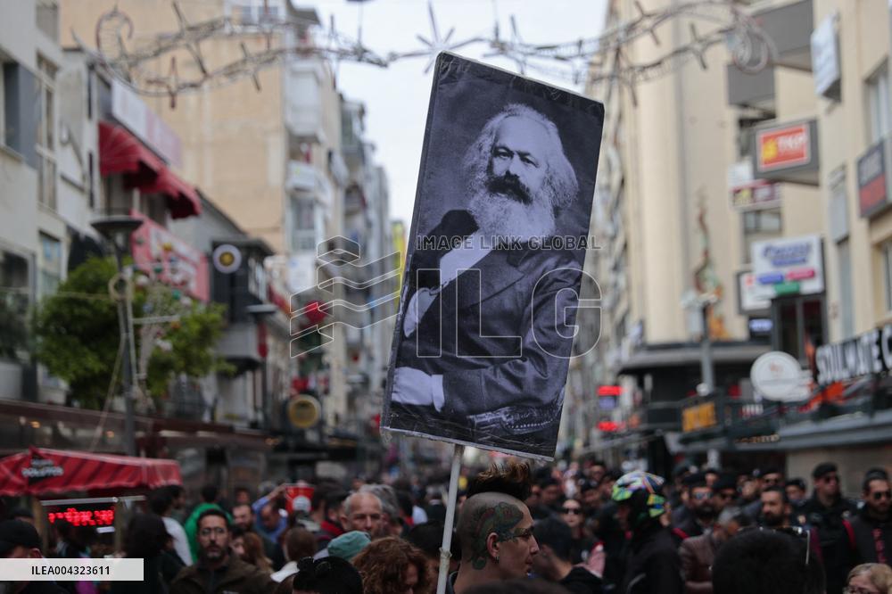 Turkish High School Students Protest At Teacher Changes