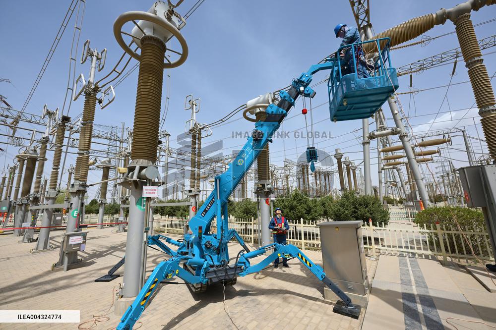 Power Grid Maintenance