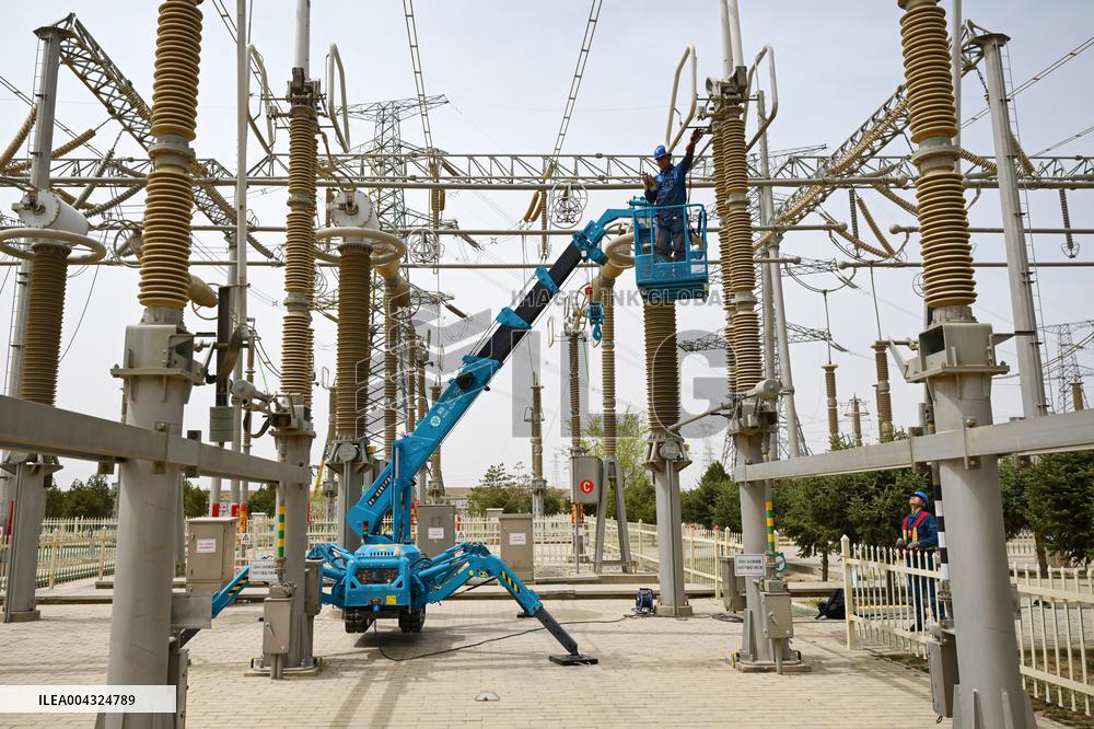 Power Grid Maintenance