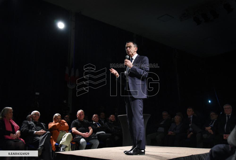 Bruno Retailleau At A Meeting - Rosny Sous Bois