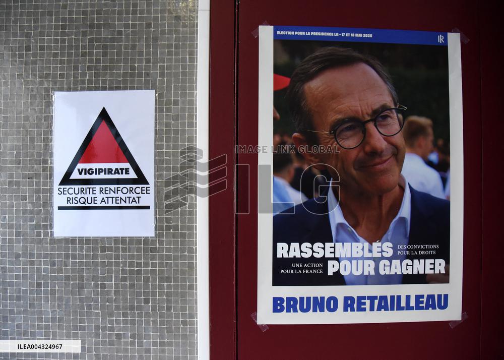 Bruno Retailleau At A Meeting - Rosny Sous Bois