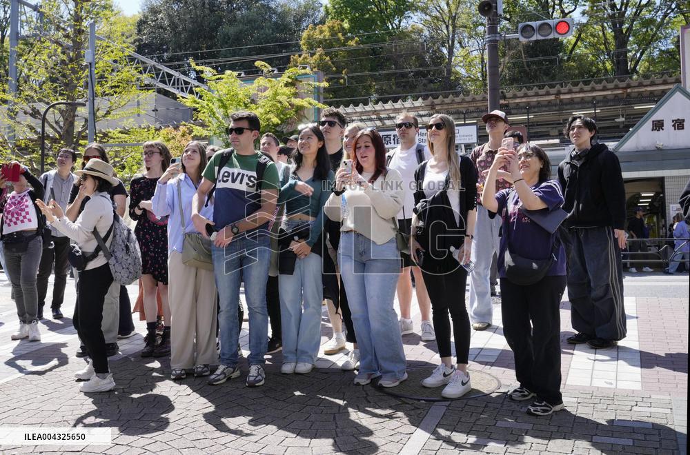 Foreign visitors in Tokyo