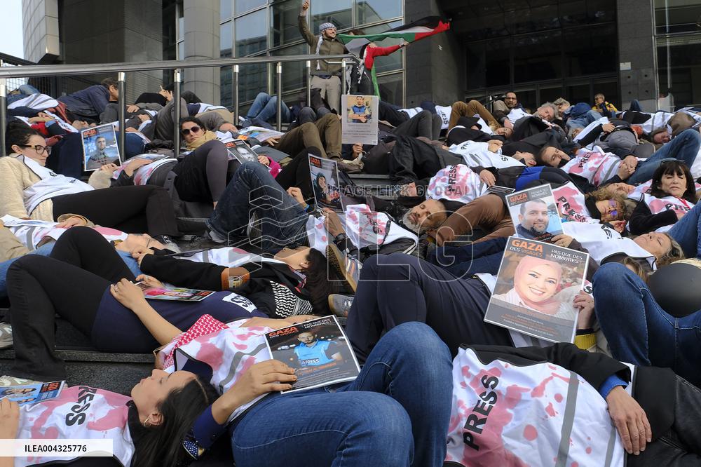 French Journalists In Support Of Palestinian Journalists Killed In Gaza - Paris