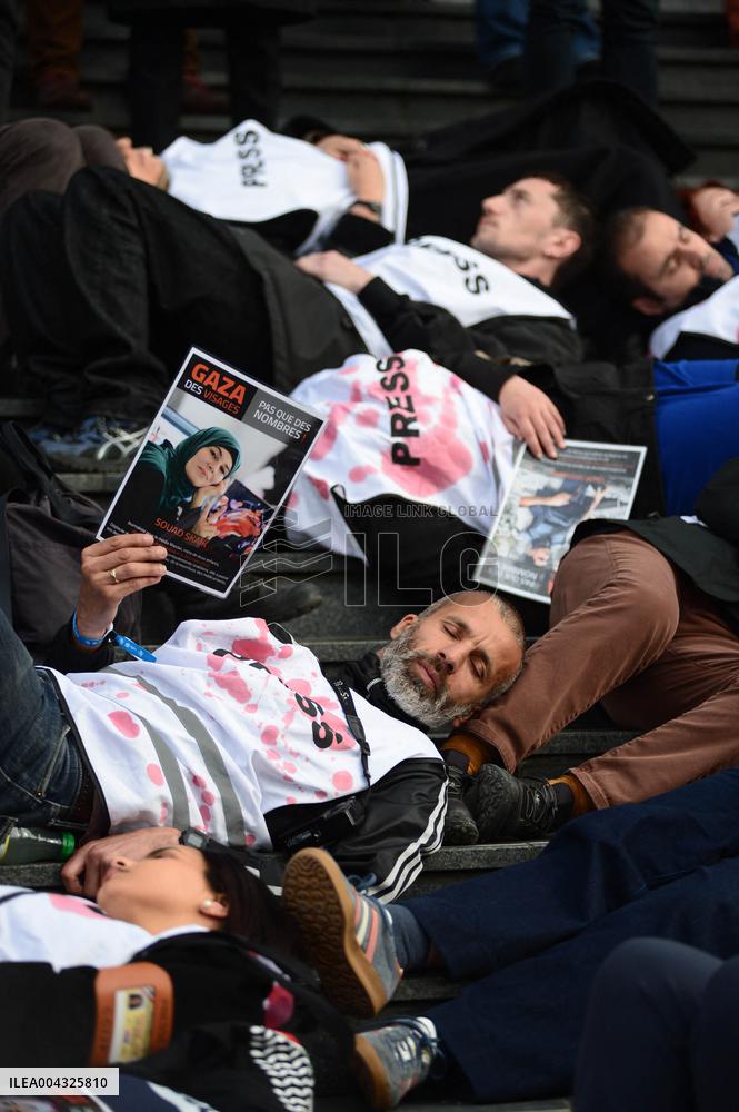 French Journalists In Support Of Palestinian Journalists Killed In Gaza - Paris