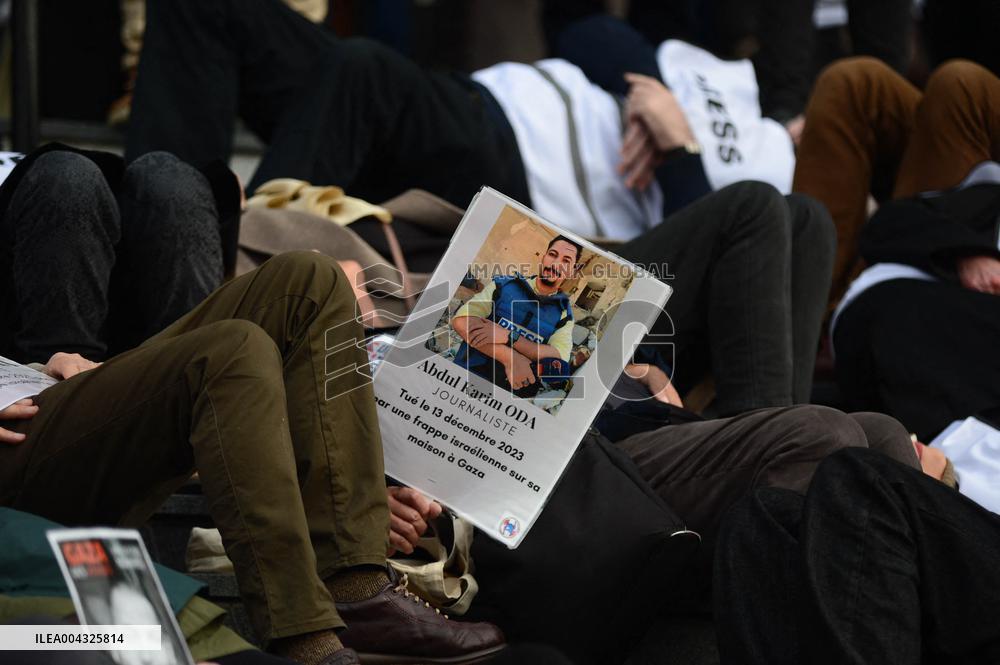 French Journalists In Support Of Palestinian Journalists Killed In Gaza - Paris