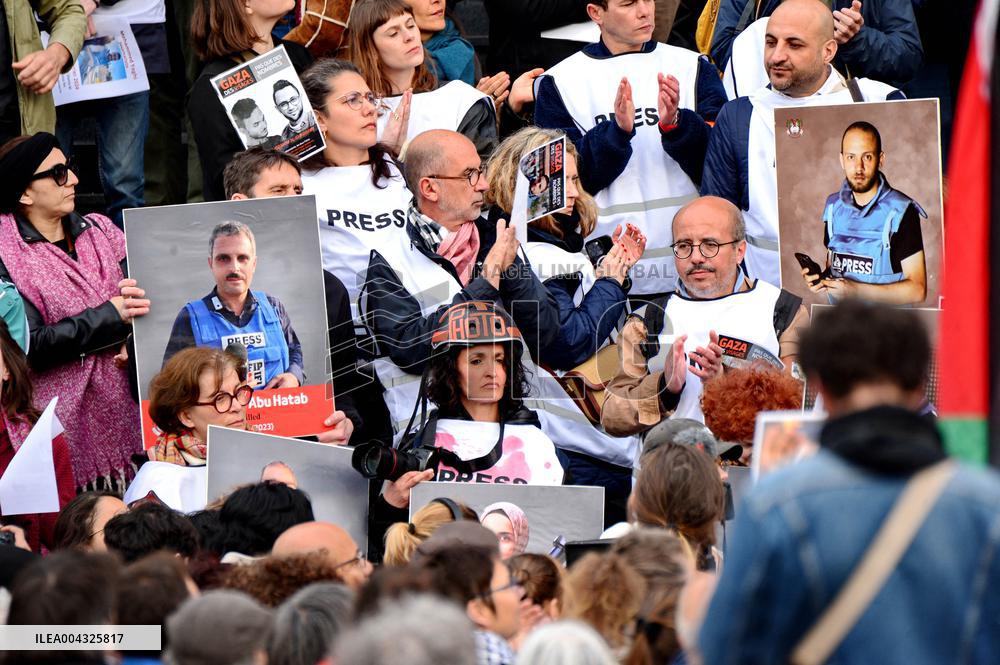 French Journalists In Support Of Palestinian Journalists Killed In Gaza - Paris