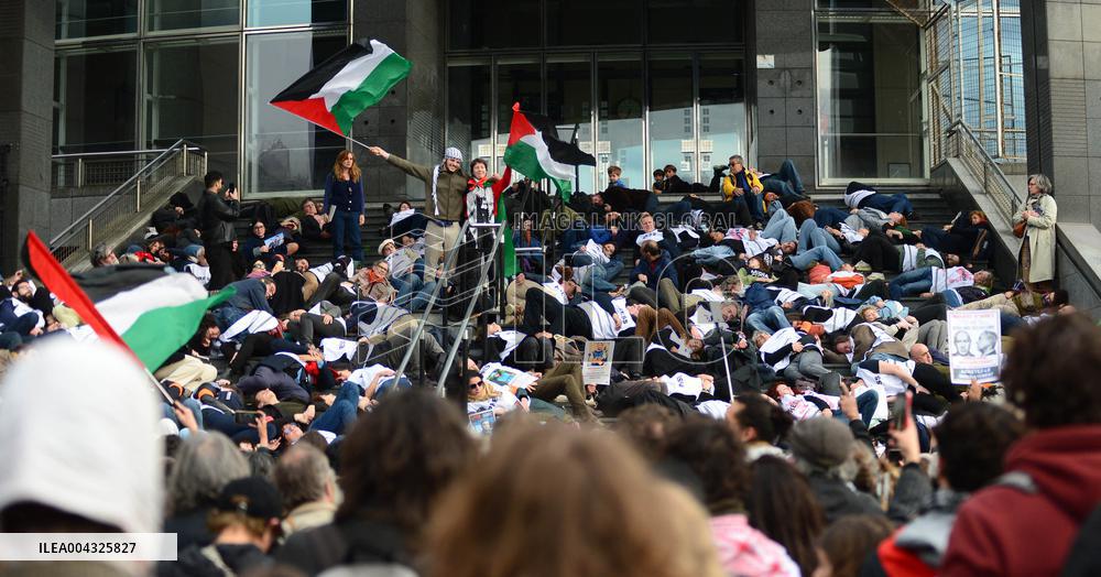 French Journalists In Support Of Palestinian Journalists Killed In Gaza - Paris