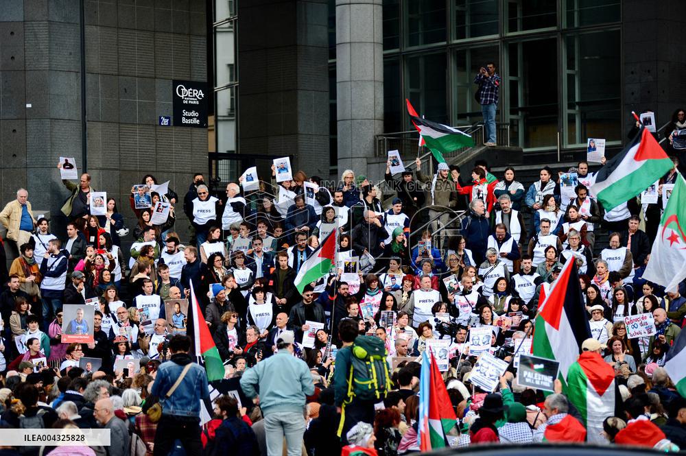 French Journalists In Support Of Palestinian Journalists Killed In Gaza - Paris