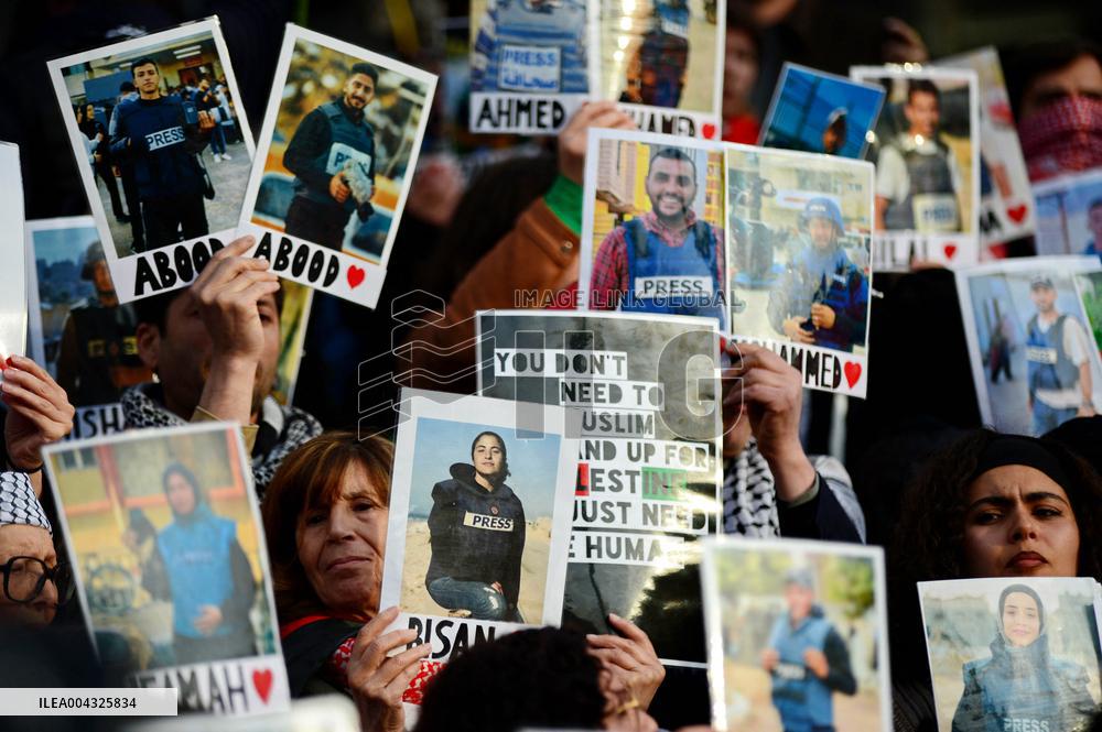 French Journalists In Support Of Palestinian Journalists Killed In Gaza - Paris