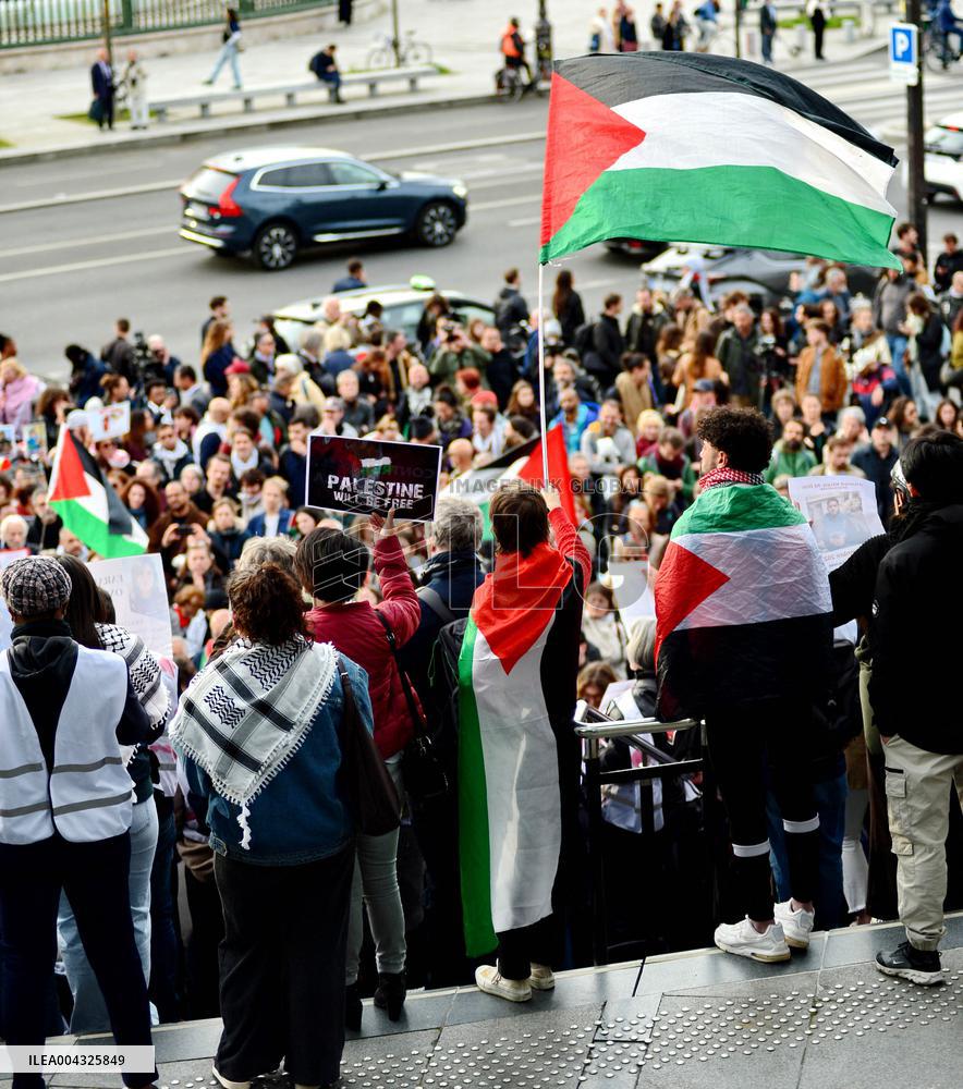 French Journalists In Support Of Palestinian Journalists Killed In Gaza - Paris