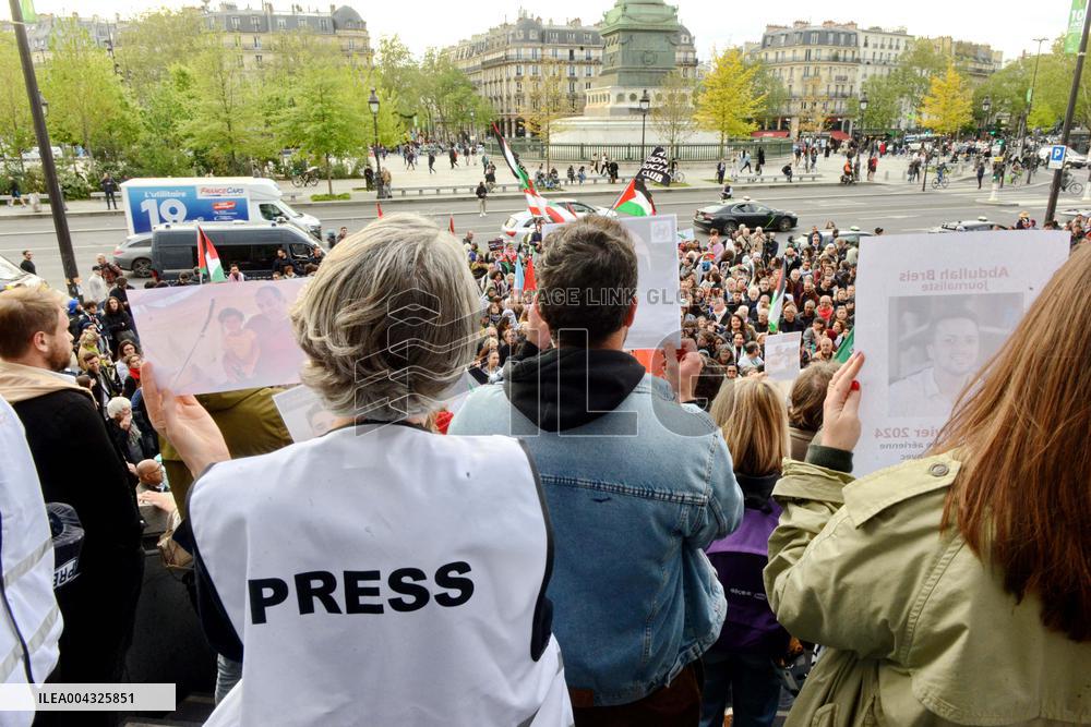 French Journalists In Support Of Palestinian Journalists Killed In Gaza - Paris