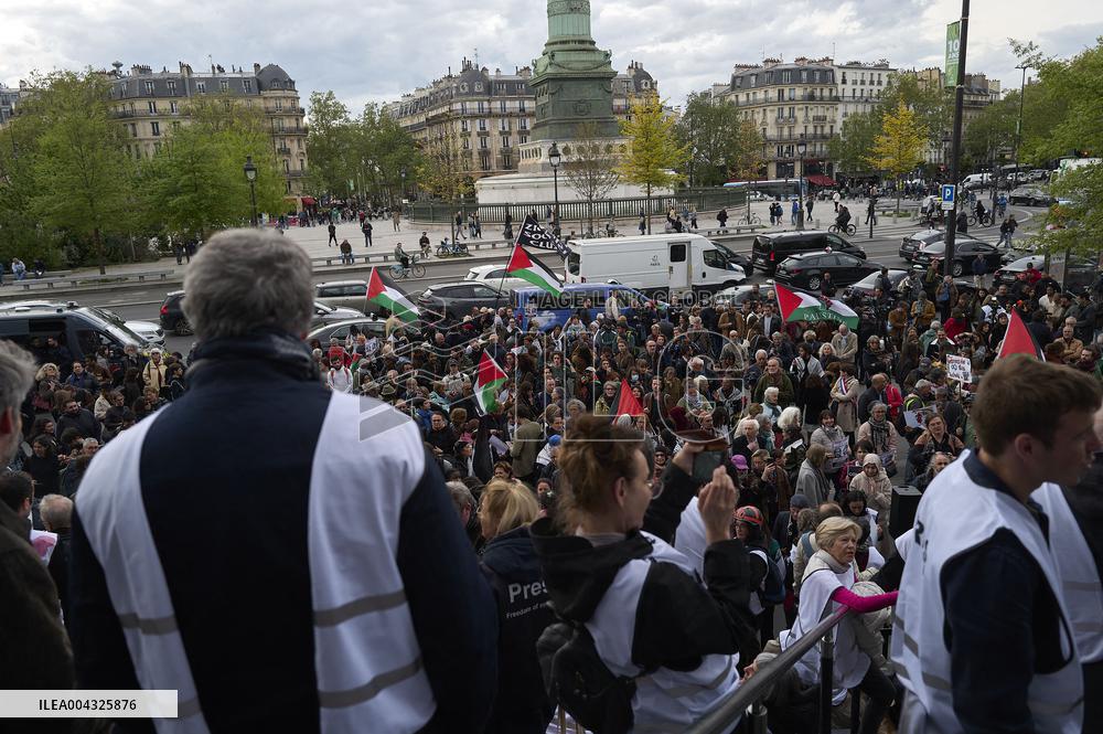 French Journalists In Support Of Palestinian Journalists Killed In Gaza - Paris
