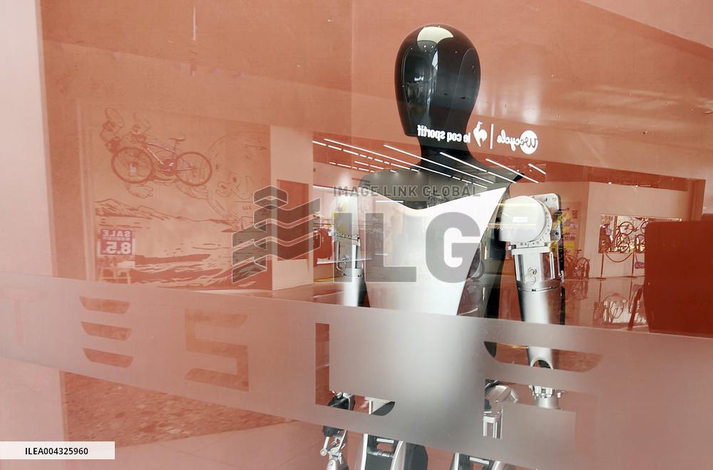 Tesla Transforms Into An AI Technology Company
?