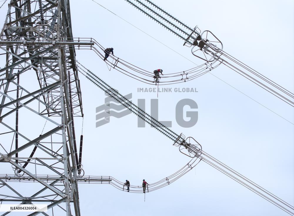 Ultra-high Voltage Transmission Lines