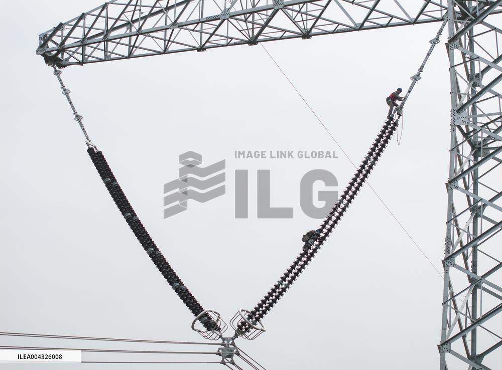 Ultra-high Voltage Transmission Lines