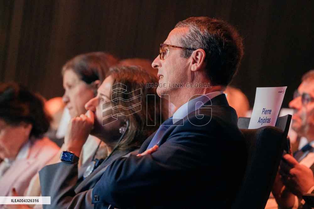 Vinci Group General Meeting - Paris AJ