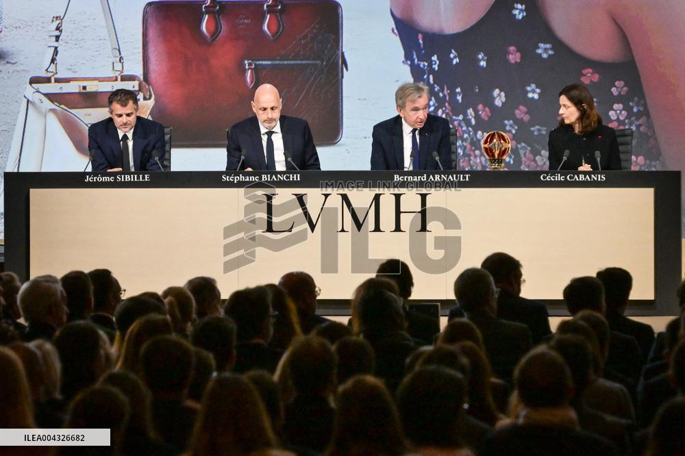 General meeting of LVMH in Paris - FA