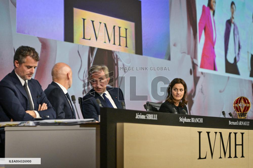 General meeting of LVMH in Paris - FA