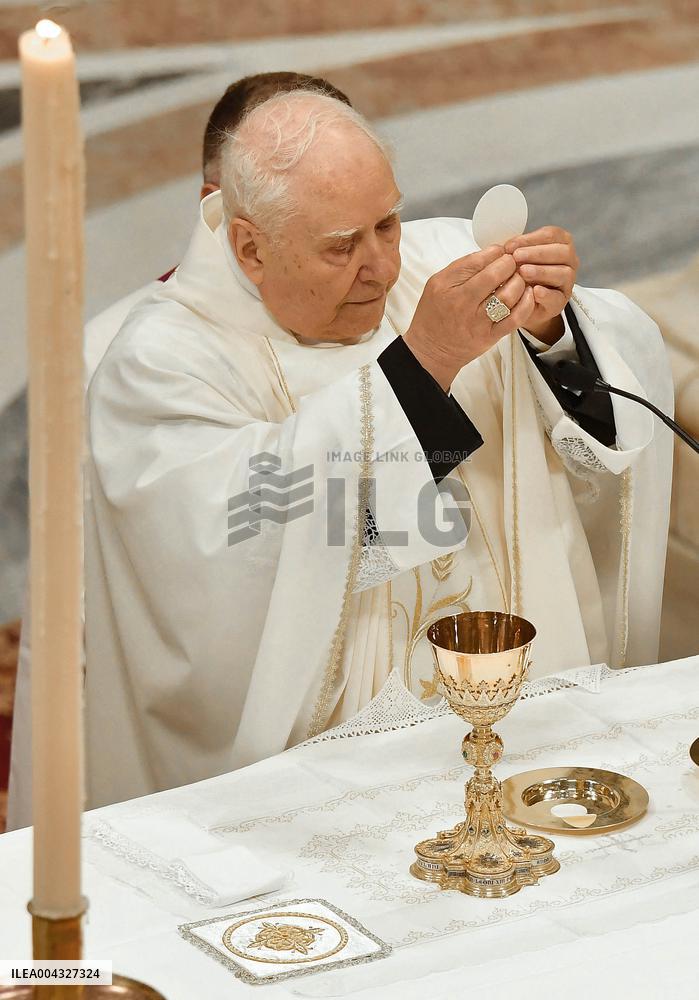 Holy Thursday Chrism Mass - Vatican