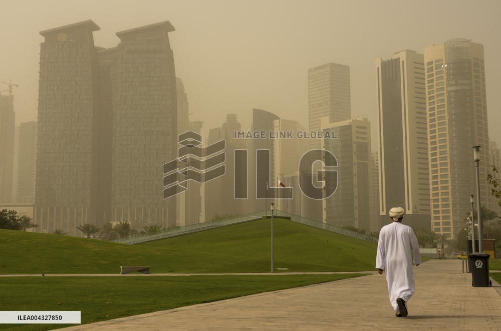 Sandstorm Hits Doha - Qatar