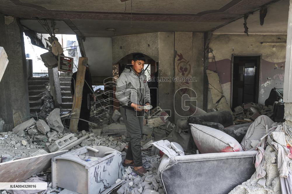 Israeli Airstrike In Jabalia Refugee Camp Aftermath - Palestine