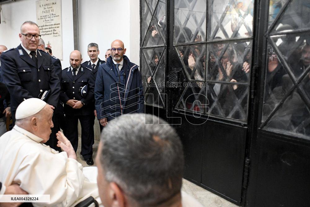 Pope Francis Visits A Prison On Holy Thursday - Rome