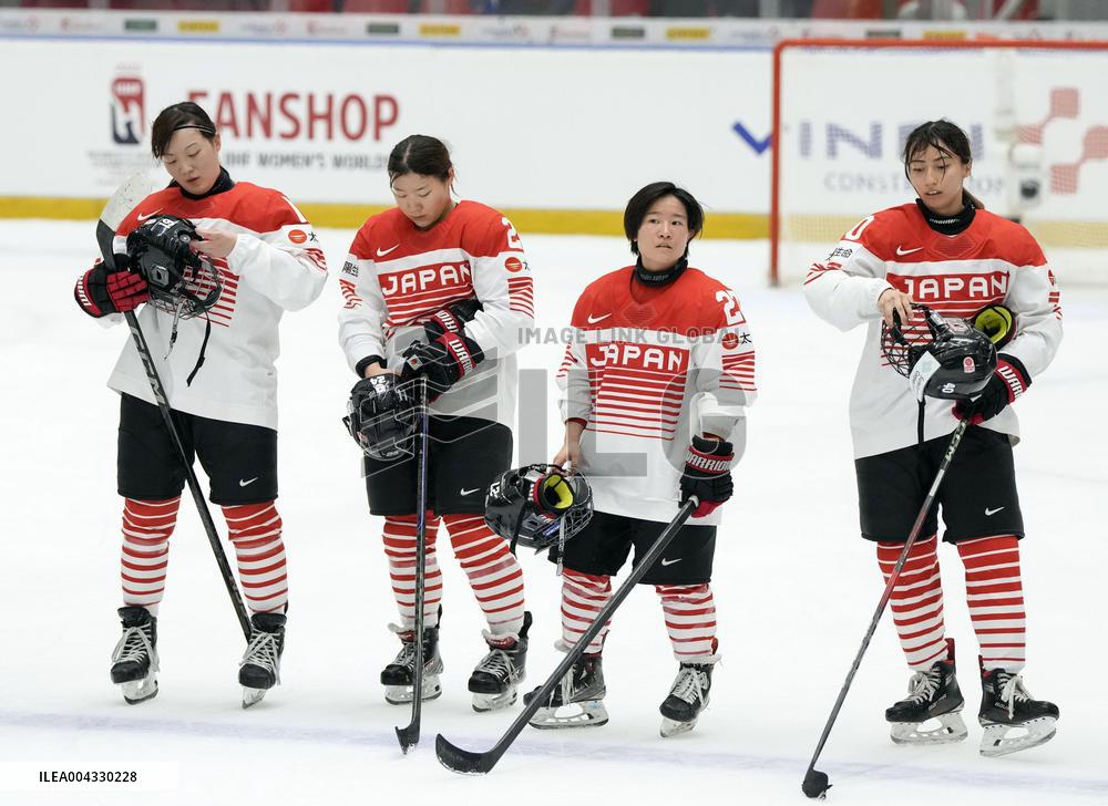 Ice hockey: Women's world championship